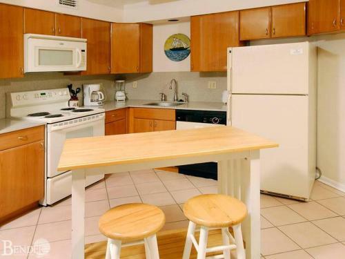 Sandpiper Beachfront Condos By Bender Vacation Rentals
