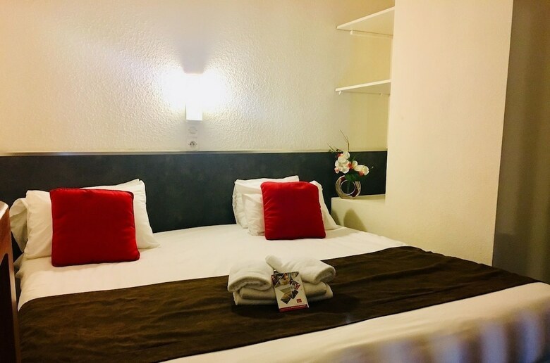 Hotel Gil De France