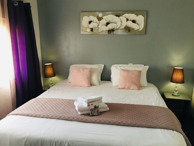 Hotel Gil De France