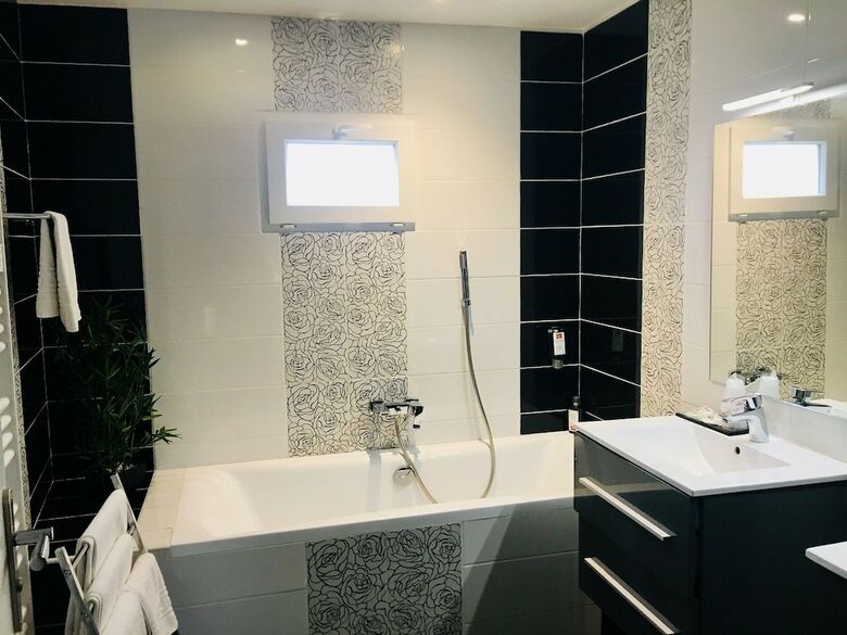 Hotel Gil De France
