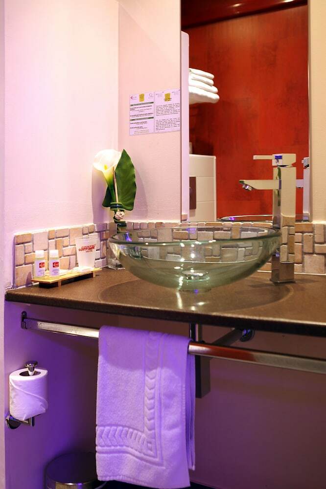 Hotel Gil De France