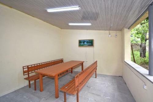 Bzhni Guest House