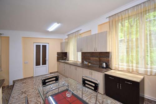 Bzhni Guest House