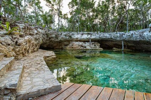 Villa Incre�ble Casa Elevada Con Cenote Privado En Tulum