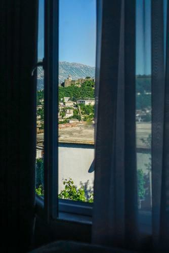 Hostal Patio Rooms Gjirokaster