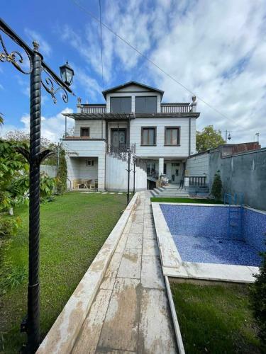 Villa Dzoraxbyur House