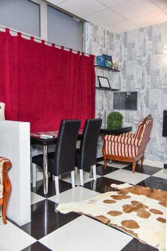 Ajax Studio Apartment
