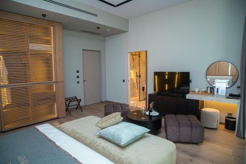 Prado Luxury Hotel