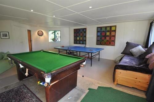 The Blue Penguin - Kuaotunu Holiday Home