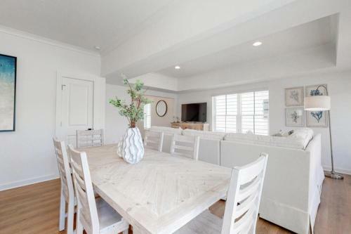 Boujee Beach By Gold Star Vacation Rentals
