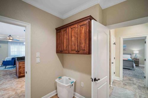 Bear Pt Pet Friendly Retreat