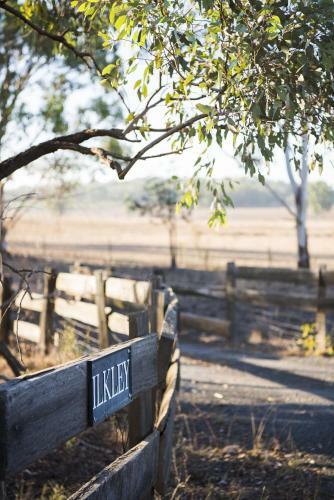 Sweeping Views Of Mudgee From "maggies Cottage"