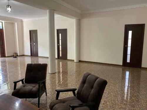 Hostal Donna's Guesthouse