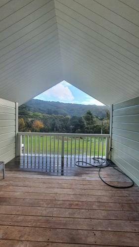 T?mairangi Homestead - Relocated Semi-rural Villa