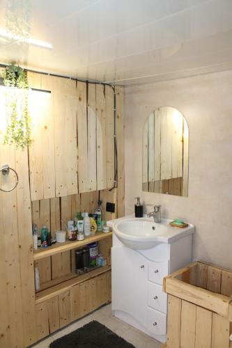 Bed & Breakfast Kamis Guesthouse