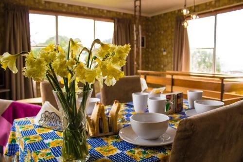 Bed & Breakfast Burnie Bnb With Ocean Views