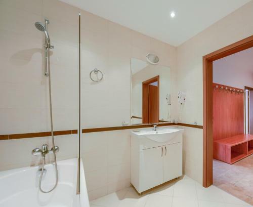 Private Apartments In Bellevue Residence