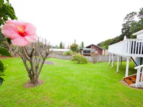 Lemon Tree Cottage - Mangawhai Holiday Home