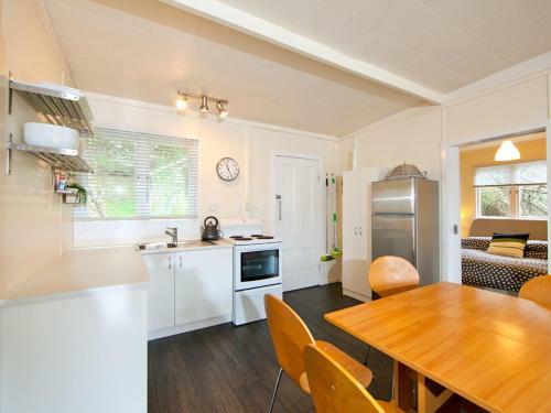 Lemon Tree Cottage - Mangawhai Holiday Home