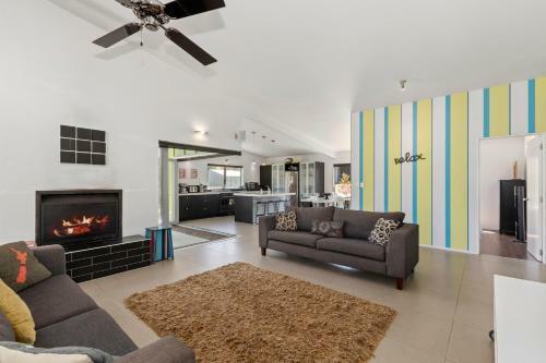 Seabreeze Bach - Mangawhai Heads Holiday Home