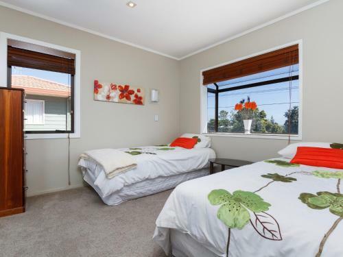 At The Bay - Mt Maunganui Holiday Home