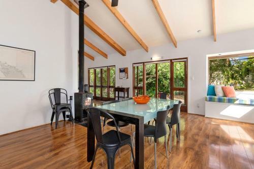 Matapouri Hideaway - Matapouri Holiday Home