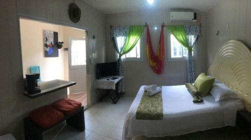 Apartamento Yaakun Studio. 350 M Ferrys Isla Mujeres
