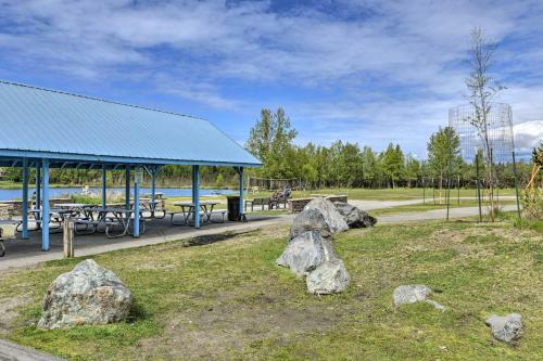 Pet Friendly Anchorage Retreat With Deck And Yard