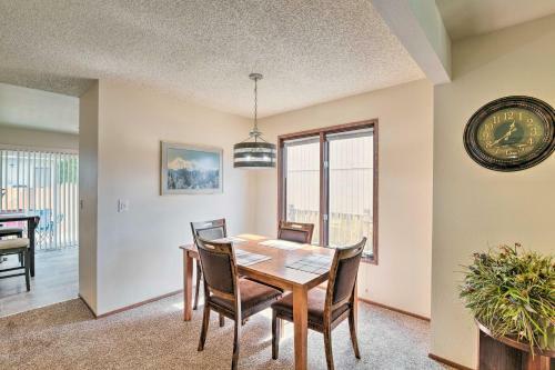 Modern Anchorage Townhome 8 Mi To Downtown!