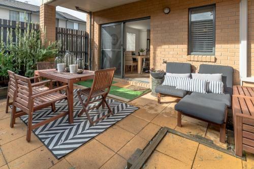 Apartamento Charming 1-bed With Courtyard Near Acu
