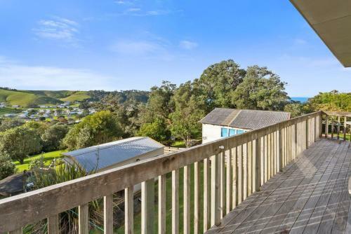 Martin's Bay Magic - Martins Bay Holiday Home
