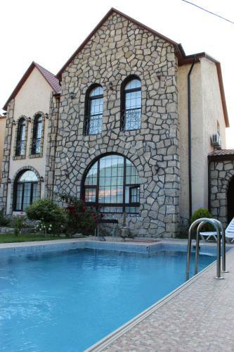 Stone Villa 02