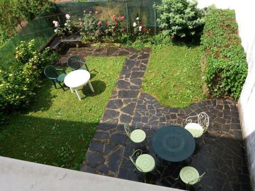 G�te "les Hortensias" Au Coeur De Lacaune