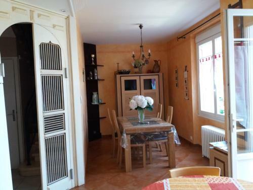 G�te "les Hortensias" Au Coeur De Lacaune