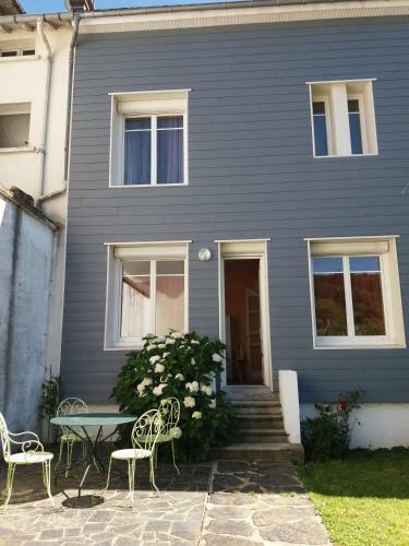 G�te "les Hortensias" Au Coeur De Lacaune