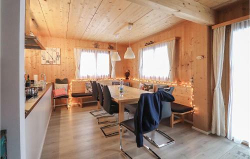 Awesome Home In Bartholom�berg W/ Wifi And 5 Bedrooms