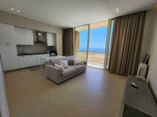 Apartment 97/3, Green Coast