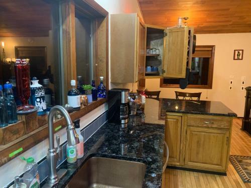 Riverfront Home W/ Sauna, Tub & Beautiful Views