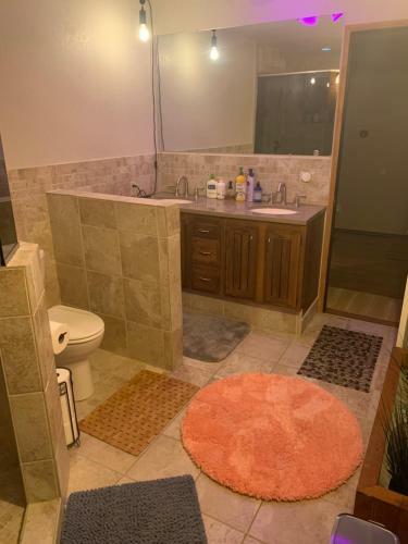 Riverfront Home W/ Sauna, Tub & Beautiful Views