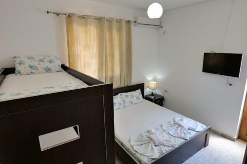 Bed & Breakfast Vila Panorama Piqeras
