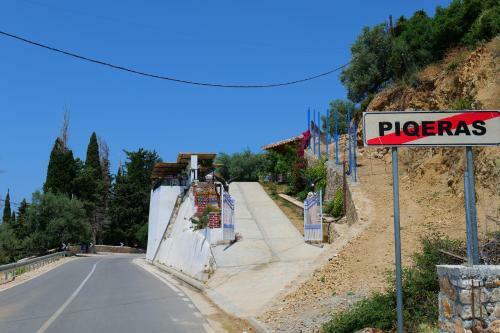 Bed & Breakfast Vila Panorama Piqeras