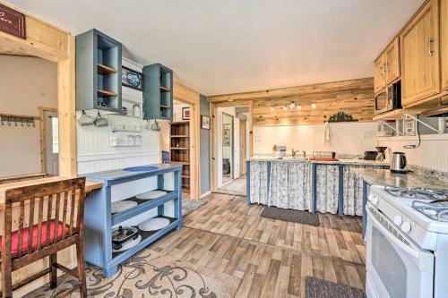 Secluded Kenai Peninsula Cottage In Ninilchik
