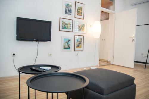Miro Apartments II