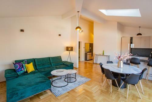 Apartamento Exclusive Penthouse Old Town