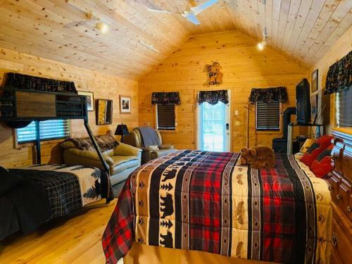 Bears Den In Soldotna
