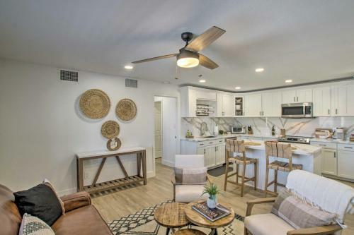 Apartamento Charming Retreat With Pool Access And Mtn Views!