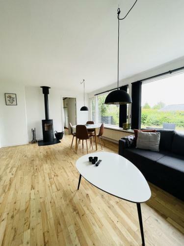 Aday - Quiet And Cozy House