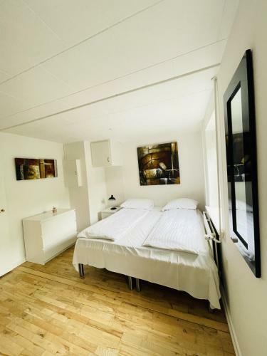 Aday - Quiet And Cozy House