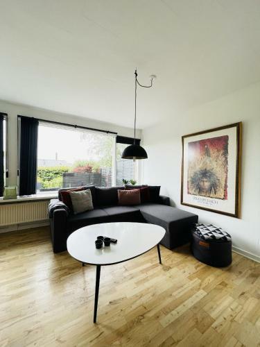 Aday - Quiet And Cozy House