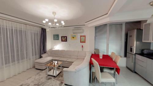 Sea View Apartment